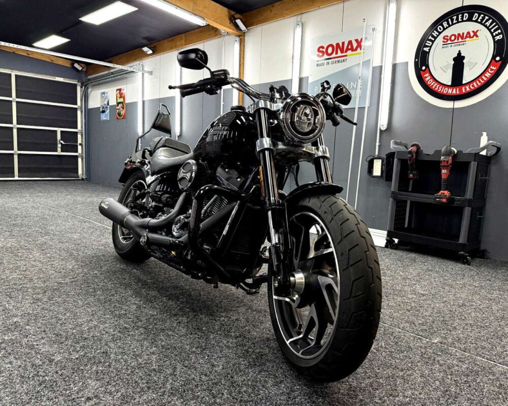 motorrad-aufbereitung_glanzeffekt motorrad-aufbereitung_glanzeffekt